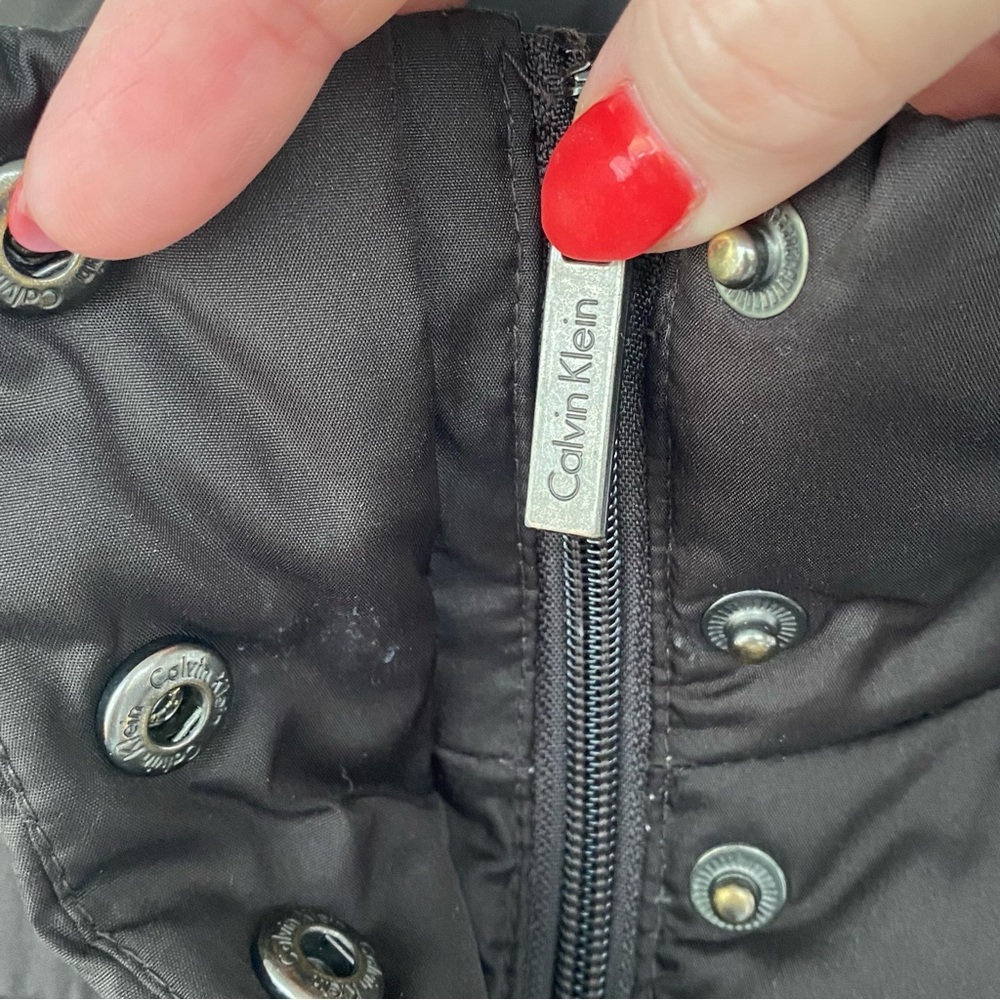 Calvin Klein Women's Classic Dark Brown Puffer Jacket Size Medium - Picture 3 of 10